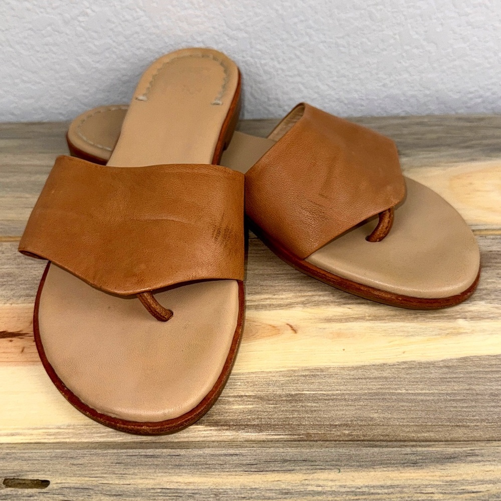 Johnston & Murphy Raney Soft Leather Thong Sandal Wide Strap Flat Size 8.5